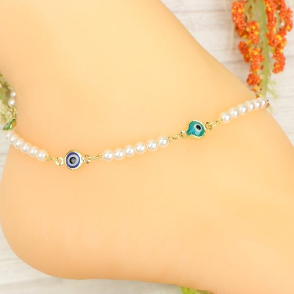 "Handmade Anklet – Elegant & Delicate Jewelry for Women | UNVRC1451 - Picture 3 of 10